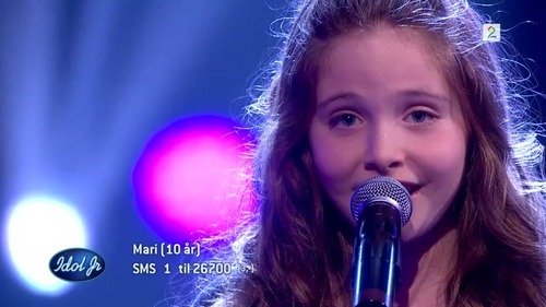 Mari (10) synger Katie Meluas «The Closest Thing To Crazy» i Idol Junior