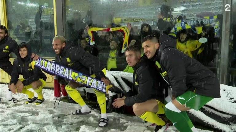 Kampen utsatt grunnet snø – her hyller de supporterne