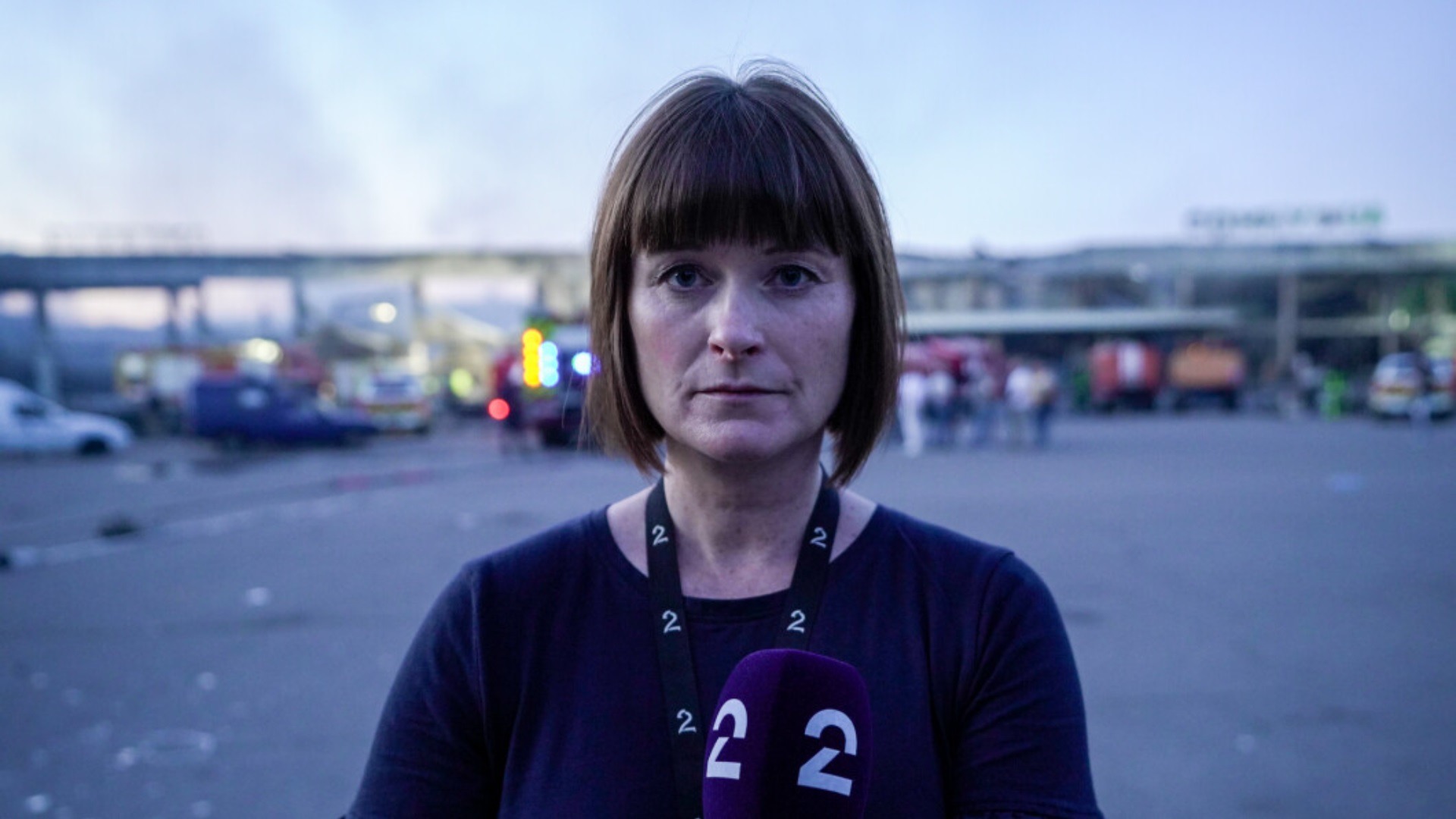 TV 2 i Krementsjuk: – Røyk velter fra kjøpesenteret