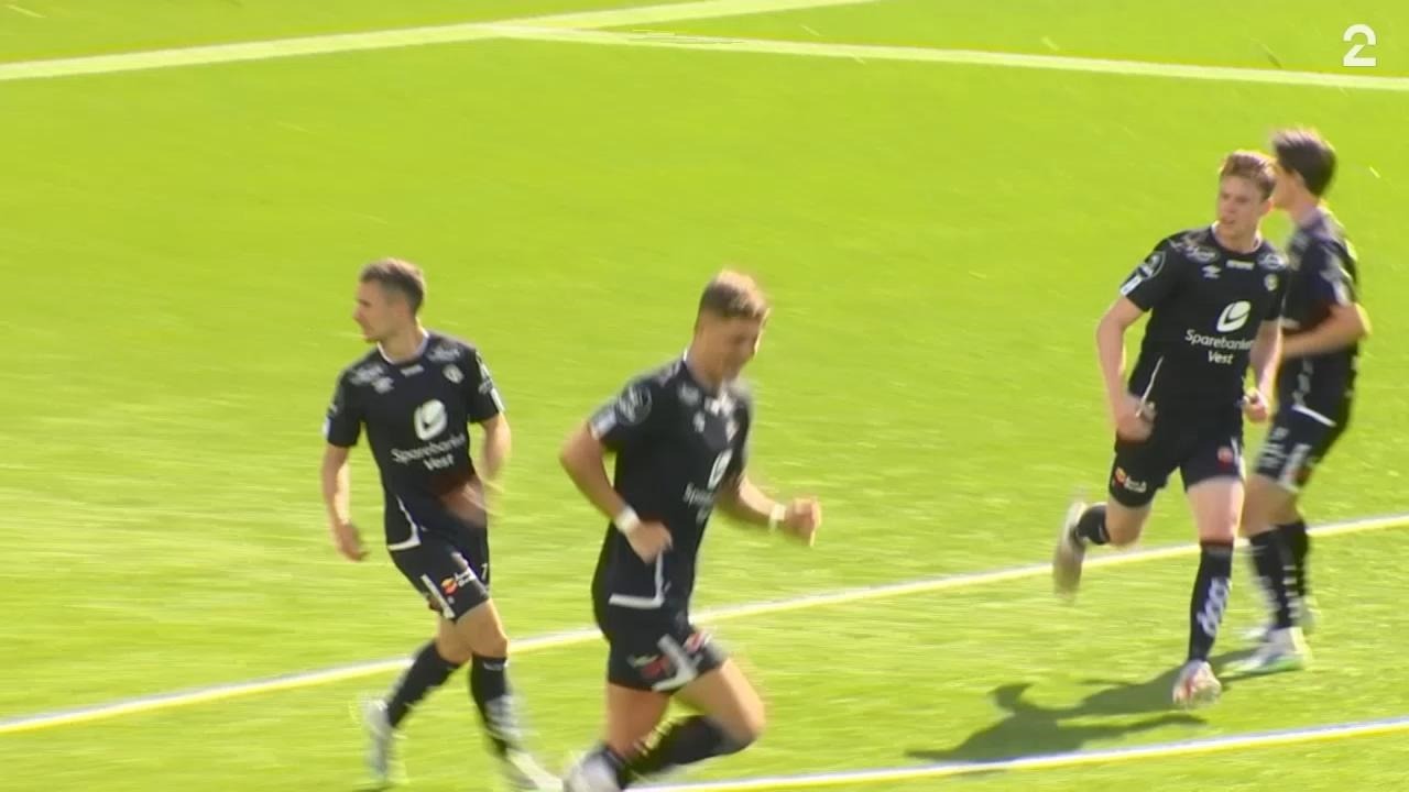 Mål: Jónsson 3-2 (61)