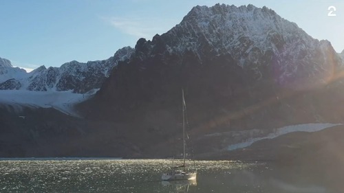 Se video av Andrey Yakunins Svalbard-tur her