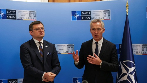 Stoltenberg: – Nato skal fortsette å støtte Ukraina