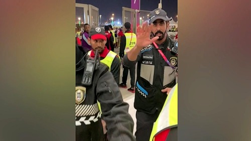 Her stanses TV-teamet av politiet i Qatar: – Vi gjør jobben vår