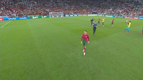 Ronaldo gikk alene i garderoben mens lagkameratene feiret