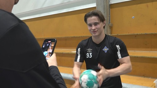 Håndballspiller (21) går viralt på TikTok