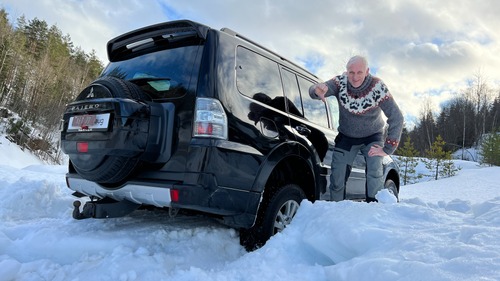Test Mitsubishi Pajero: Her sitter den bom fast i snøen